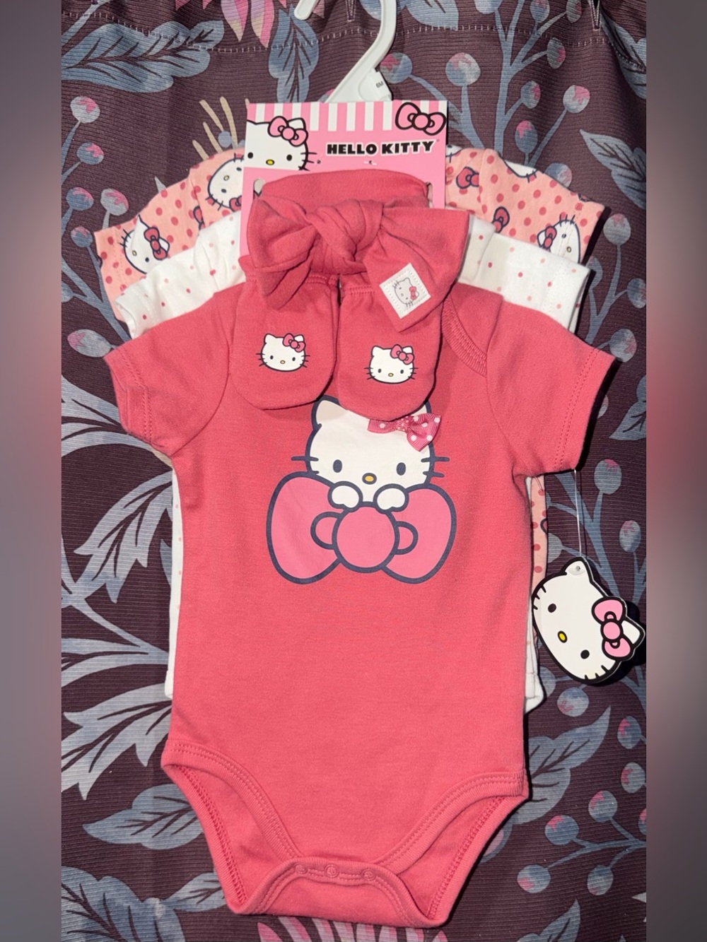 Hello Kitty 5 Piece Coral Pink Short-Sleeve Bodysuit Set with Bow Accessories